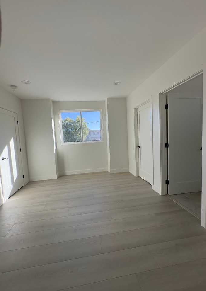 1153 Alameda Ave #C - Photo 7 of 11