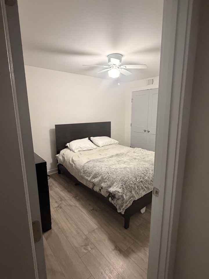 573 Commercial Ave Nw - Photo 2 of 11