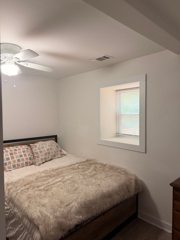 573 Commercial Ave Nw - Photo 6 of 11