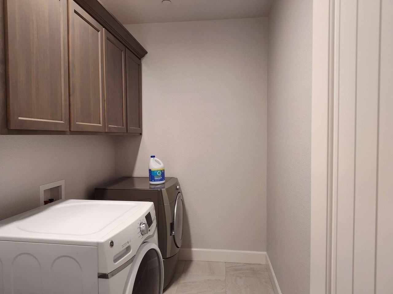 1177 Bingham Dr - Photo 7 of 14