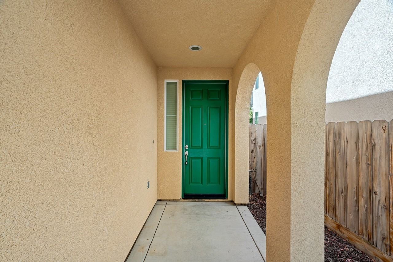 3542 Significant Way - Photo 4 of 20