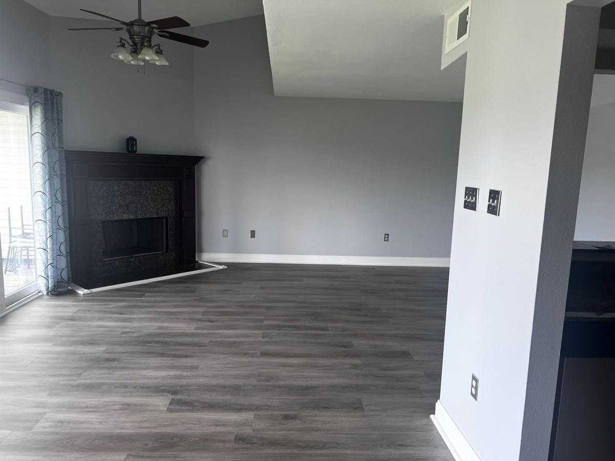 112 Northshore Cir #A - Photo 4 of 18