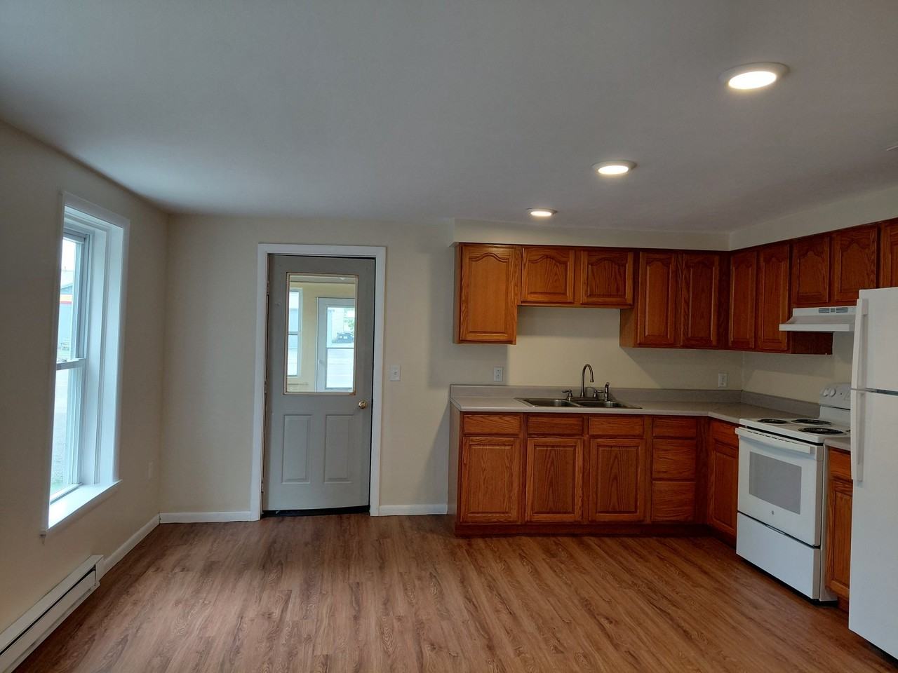 16 W Main St #1 - Photo 3 of 8