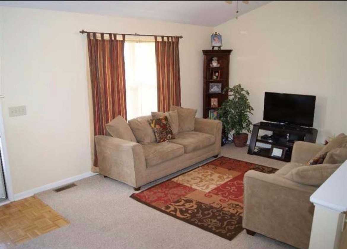 2601 Flintwood Ct - Photo 5 of 12