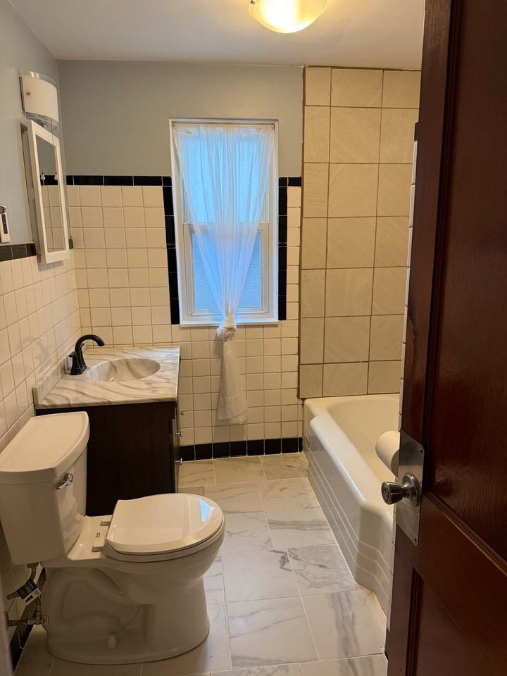 2137 Wespark Ave - Photo 7 of 10