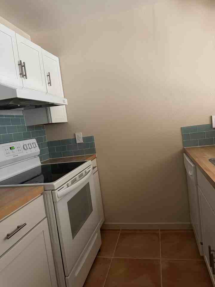 155 Calle Ojo Feliz Unit G - Photo 6 of 17