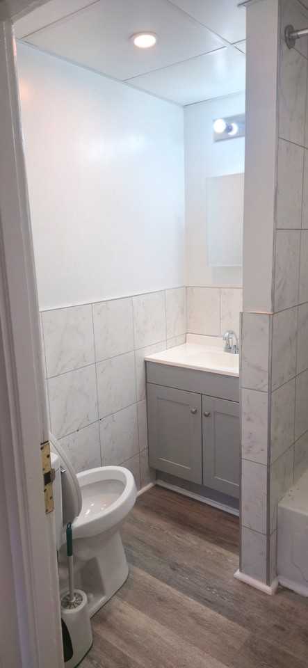 8 Riverdale Ave #8 - Photo 3 of 15