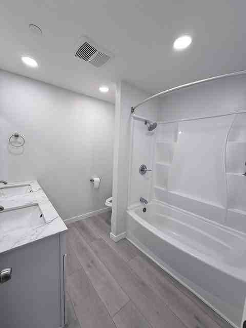 2826 Altura Ave #A - Photo 4 of 8