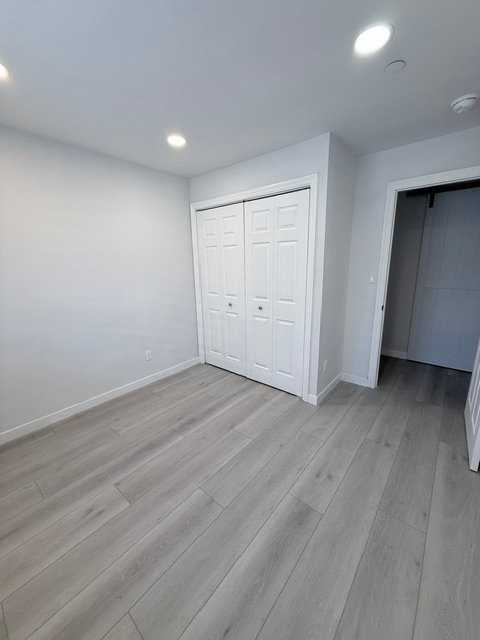 2826 Altura Ave #A - Photo 6 of 8