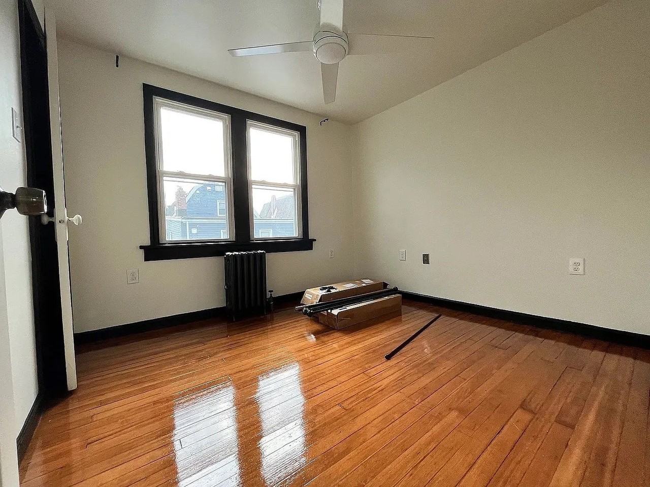 10 Fairview Pl #2 - Photo 3 of 5