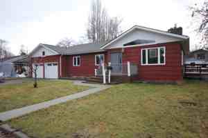 featured image of 819 E 10th St