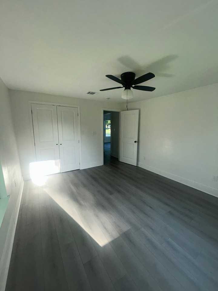 6718 Ralston St - Photo 5 of 7