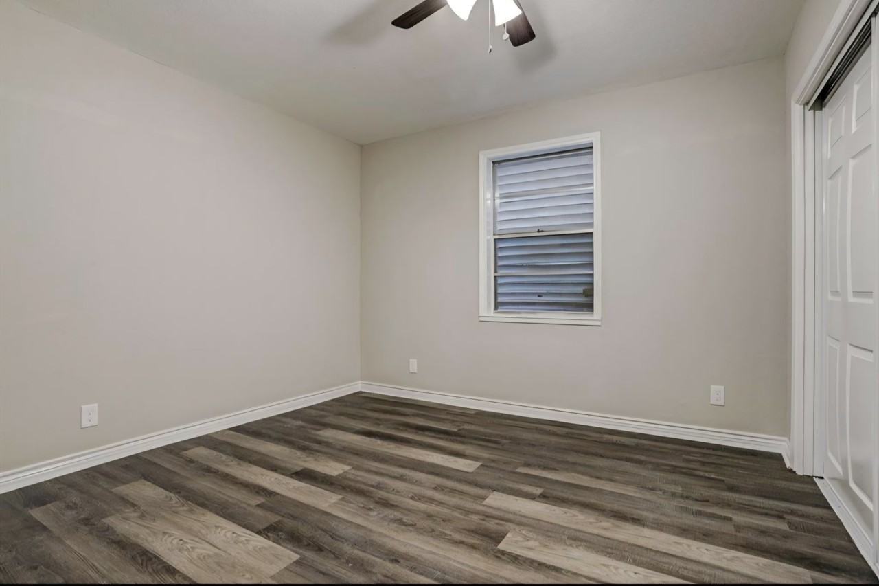 721 Roosevelt St - Photo 4 of 7