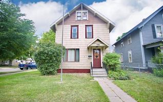featured image of 724 S 3rd St
