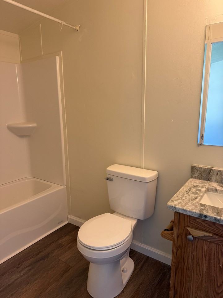 2865 Winchester Ave - Photo 7 of 7