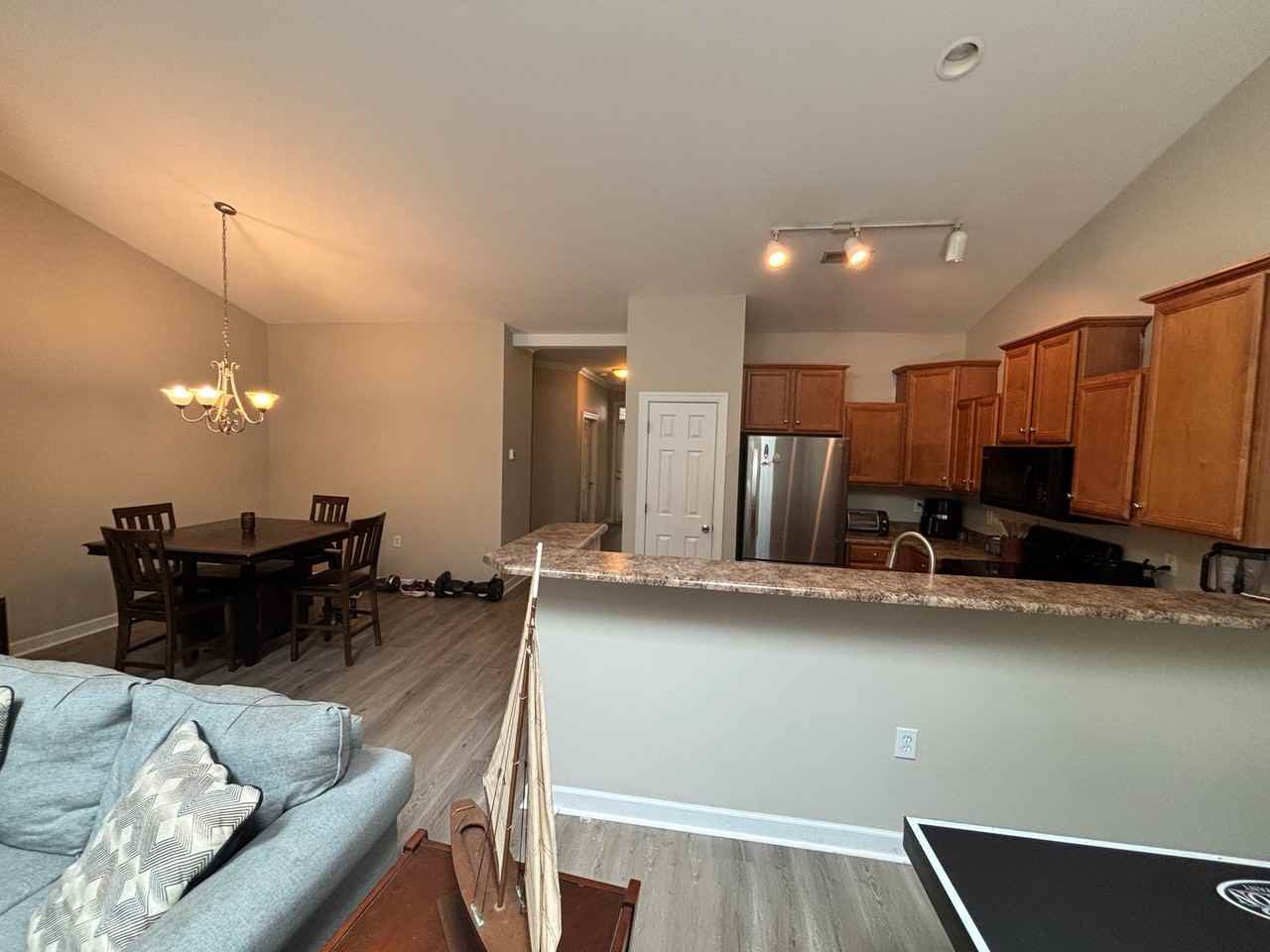 5118 Christian Dr - Photo 4 of 15
