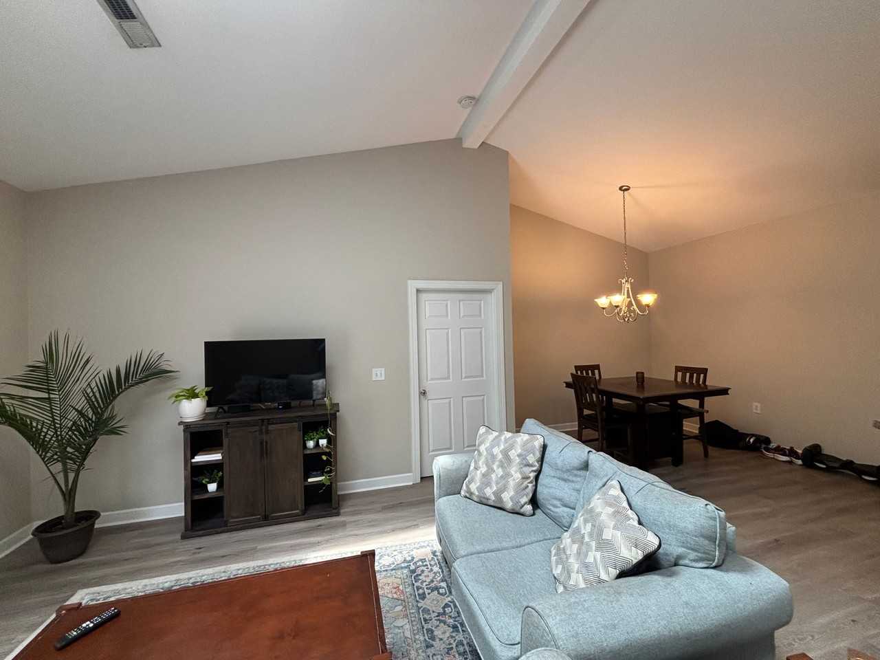 5118 Christian Dr - Photo 6 of 15