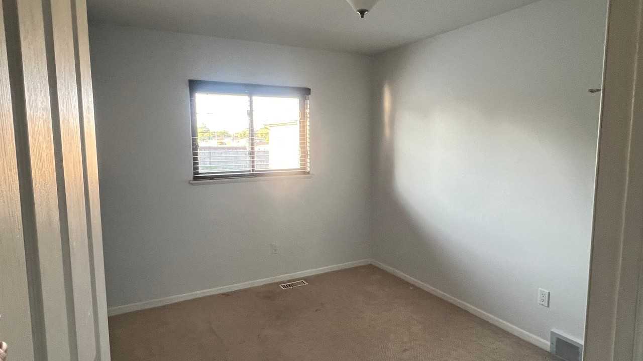 13489 Carol Ave - Photo 5 of 10