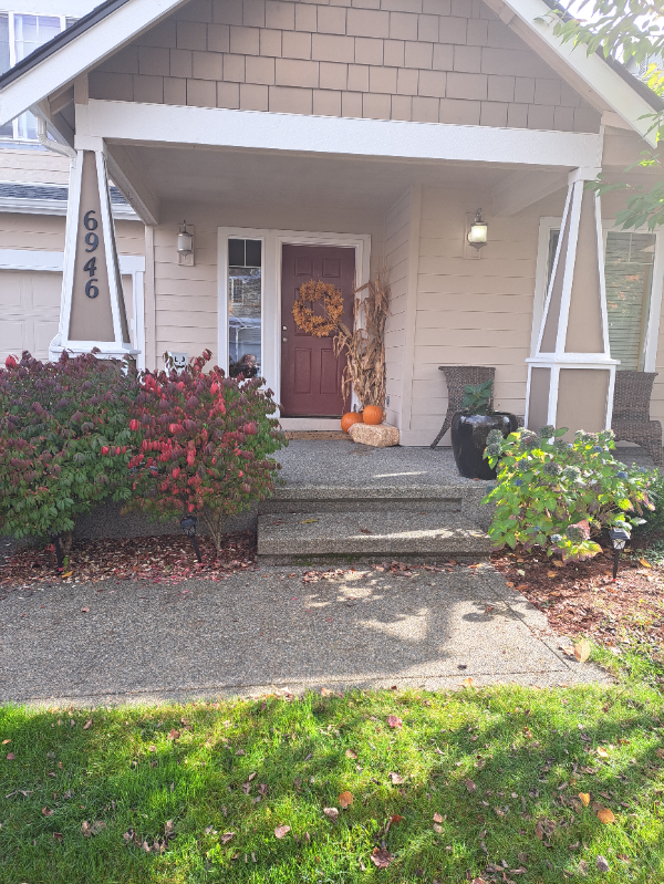 6946 Axis St Se - Photo 6 of 7