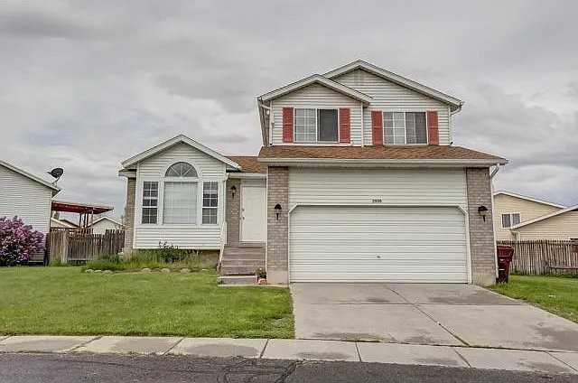 2930 S Dunsmoore Way - Photo 2 of 12