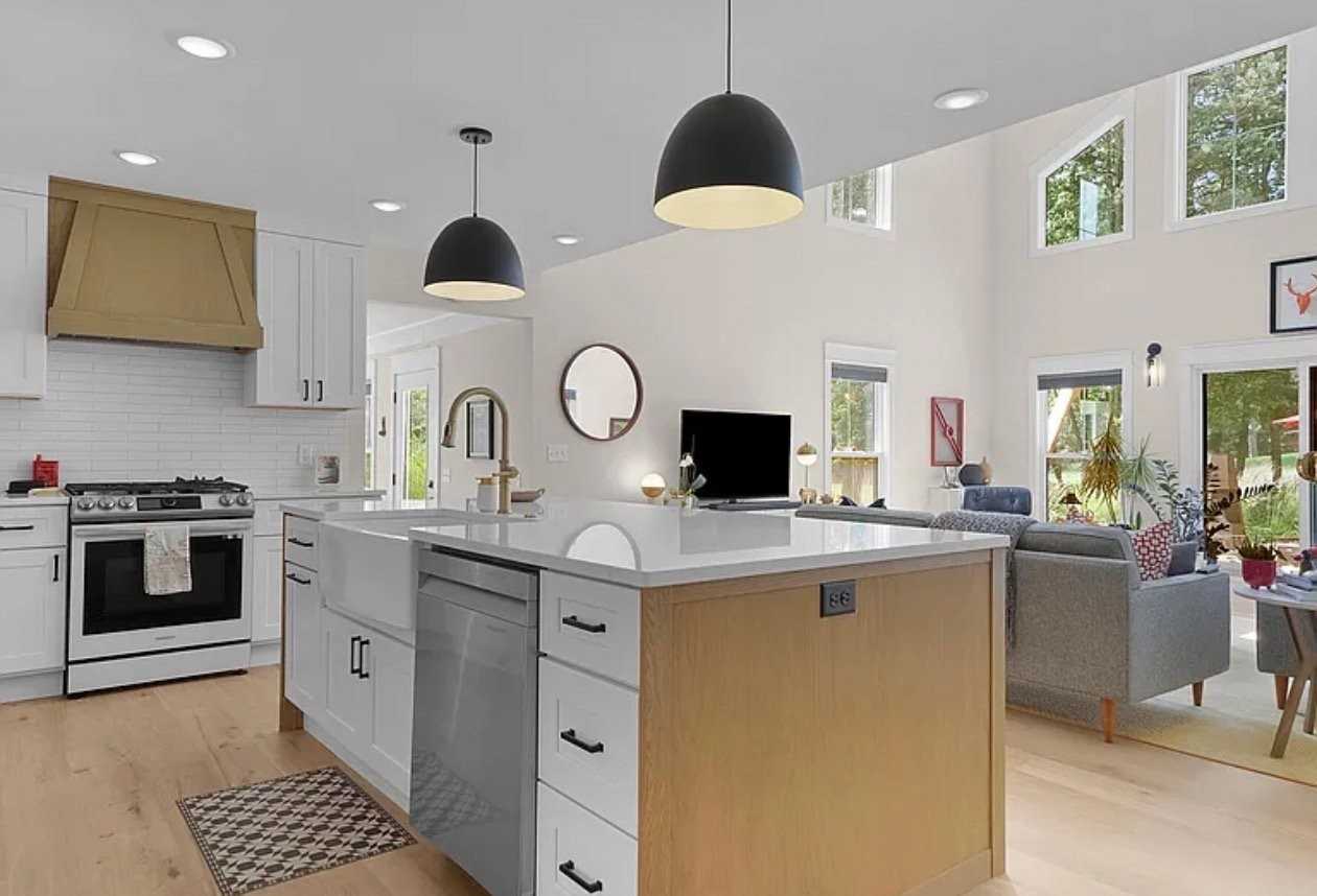 8548 Conservation St Ne - Photo 2 of 2