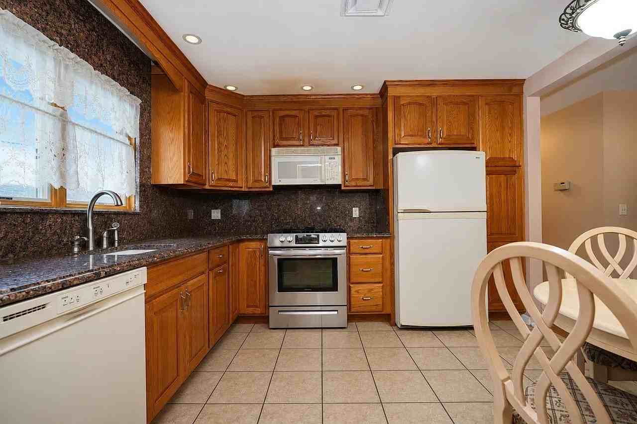 150 Cannon Blvd - Photo 2 of 3