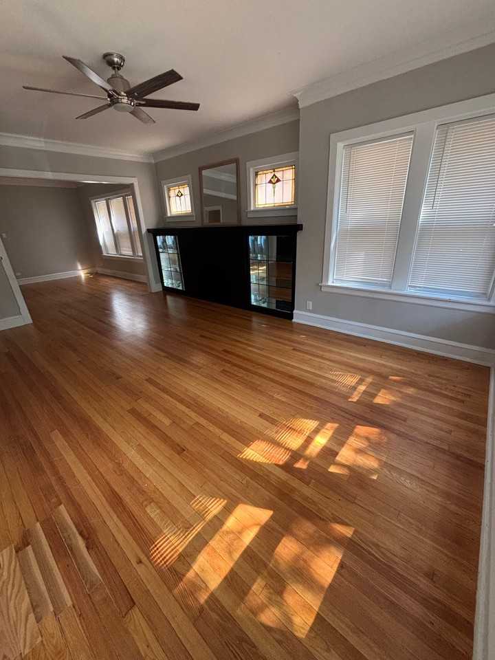 6441 N Seeley Ave #1 - Photo 3 of 10