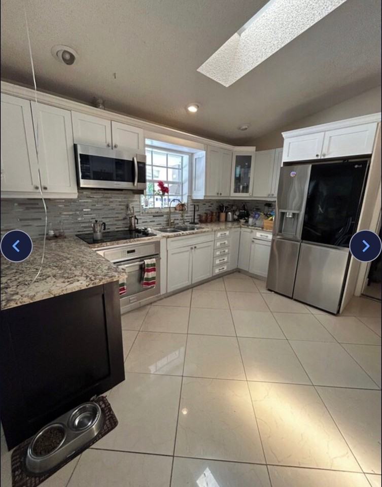 3176 Nw 67th Ct #A - Photo 6 of 9