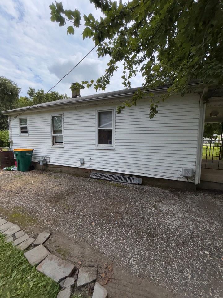 2616 E Logan St - Photo 2 of 20