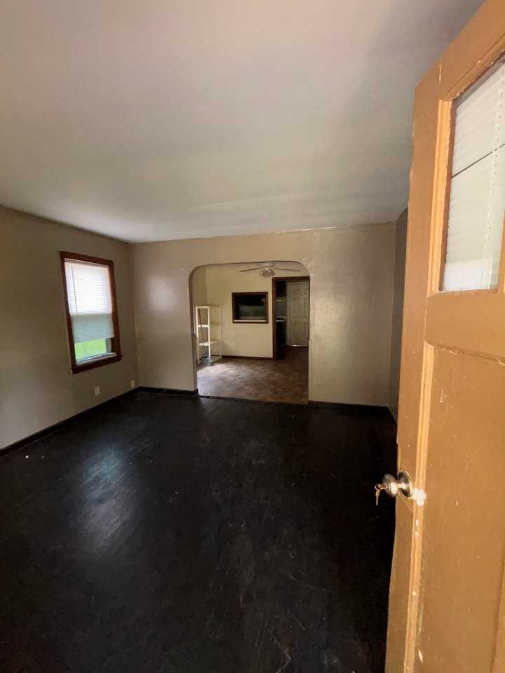 2616 E Logan St - Photo 5 of 20
