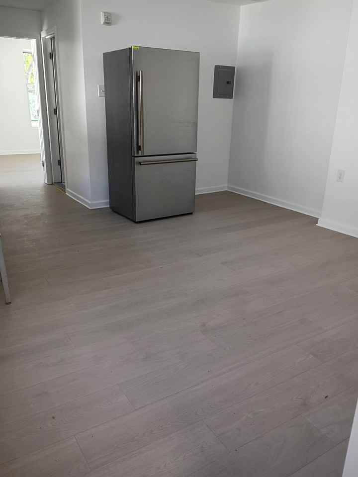 246 E Hanover St #2 - Photo 4 of 17