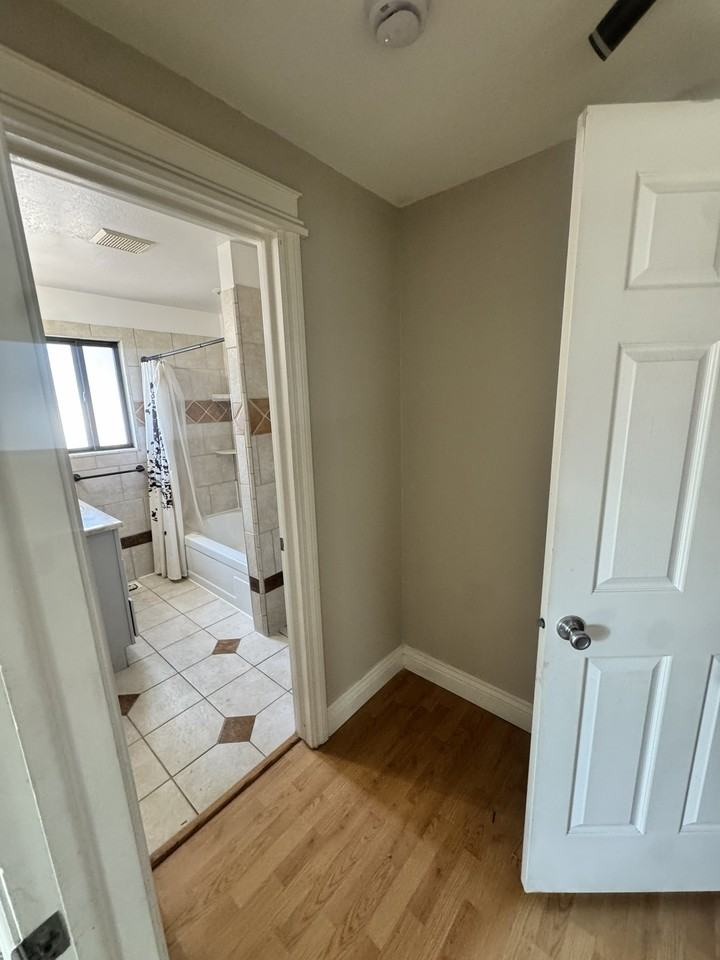 9239 W Zuni Dr - Photo 6 of 18