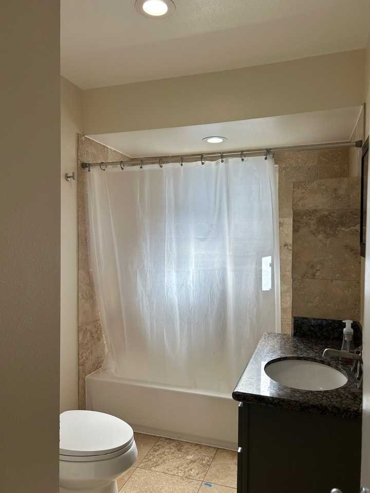 1915 W Vernon Ave - Photo 4 of 17