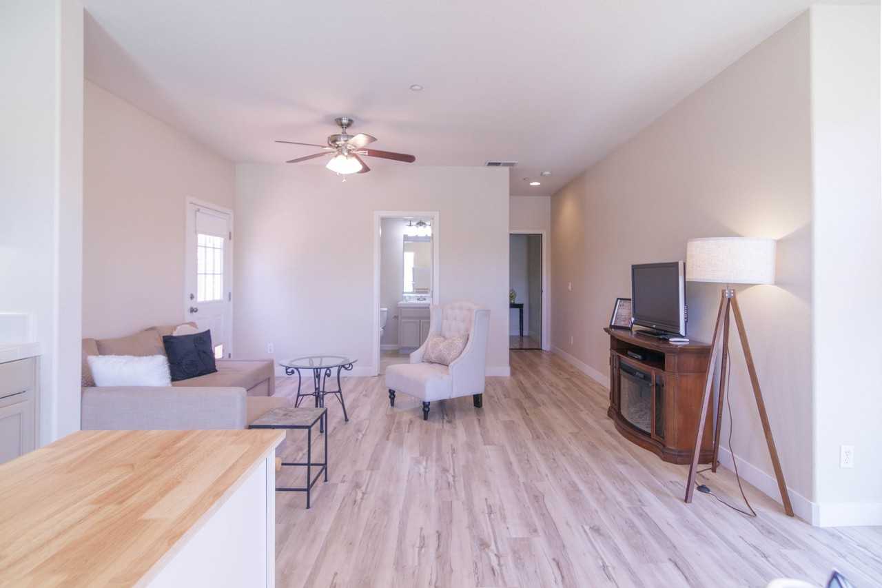 171 Fennel Ct - Photo 4 of 20