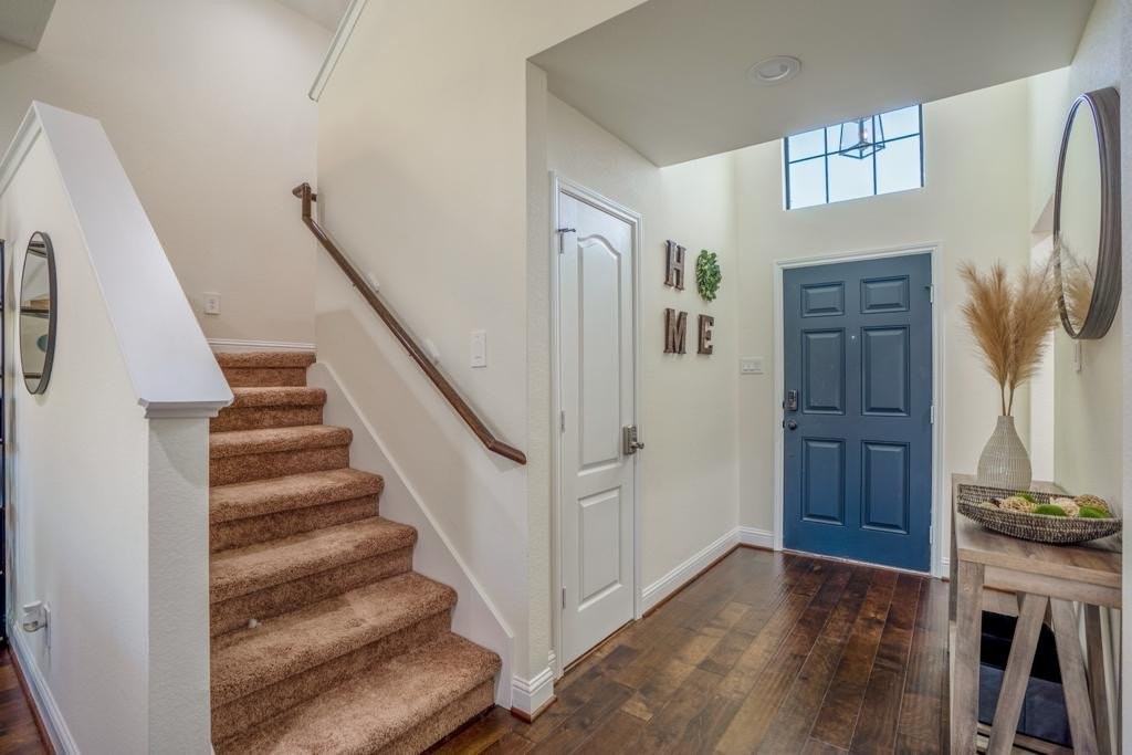 7122 Conley St - Photo 3 of 22