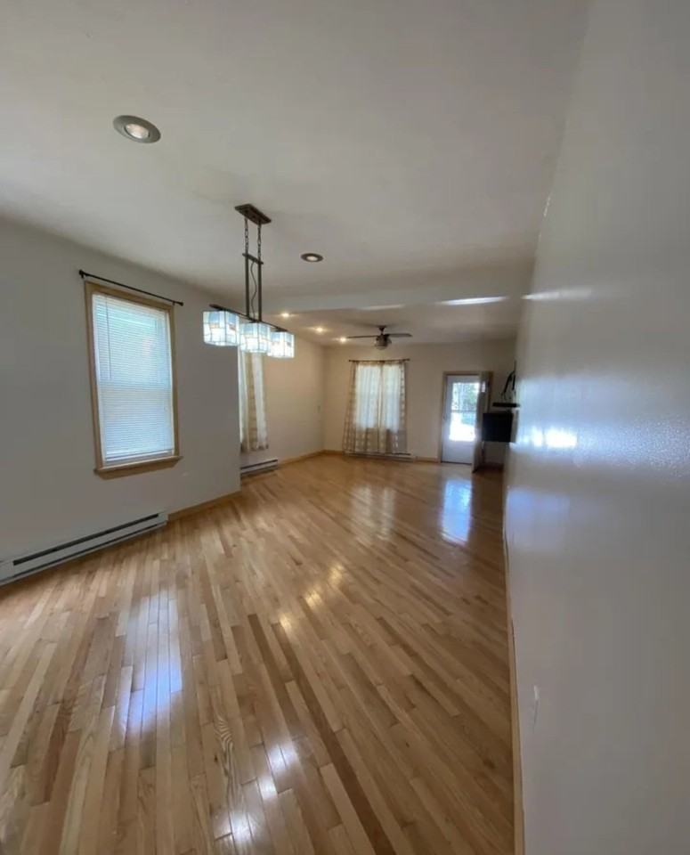 111 Spring St - Photo 6 of 20