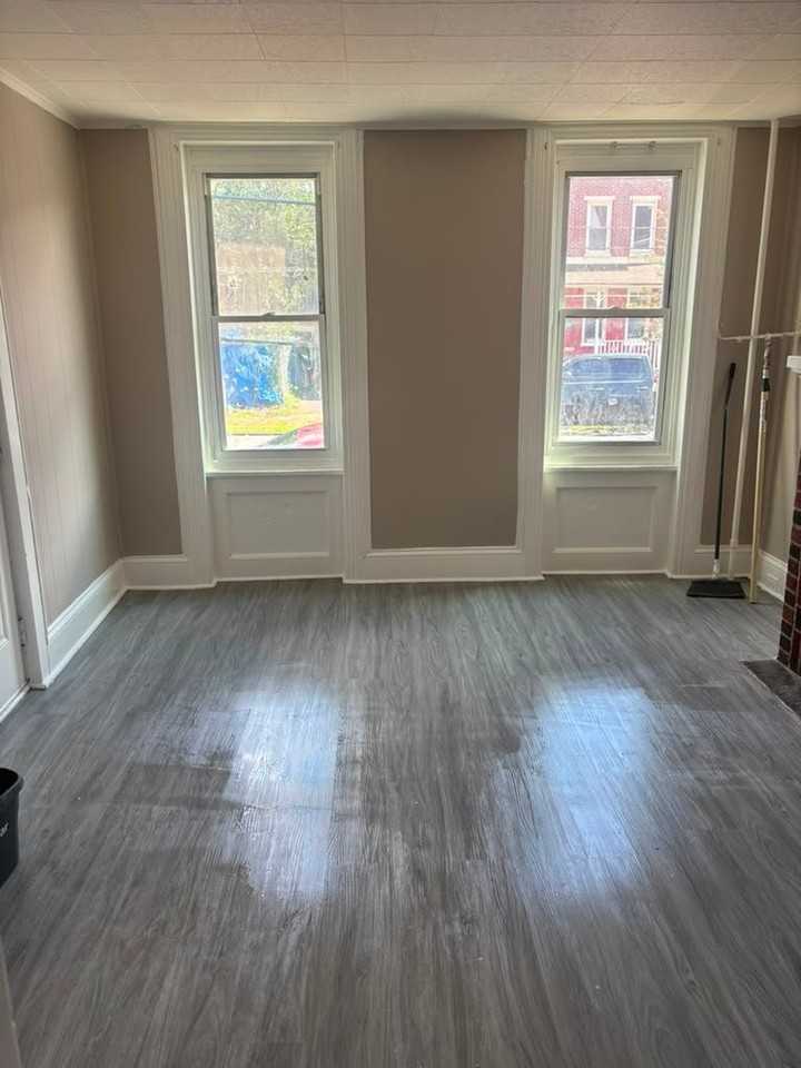 32 Tyler St #1 - Photo 2 of 4