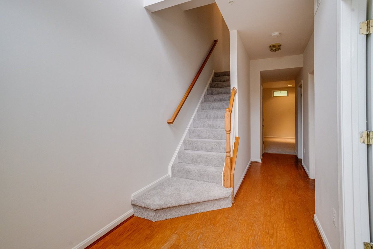 103 Buttonwood Ct - Photo 2 of 20