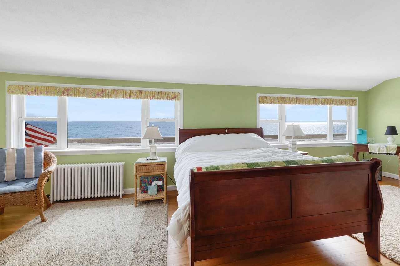 887 Ocean Blvd - Photo 5 of 18