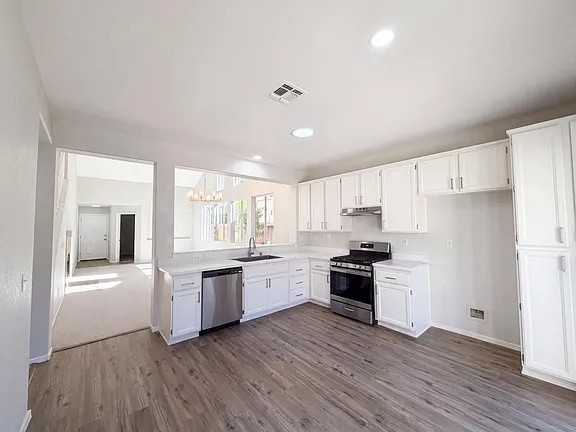 1573 Arcola Avenue - Photo 2 of 9