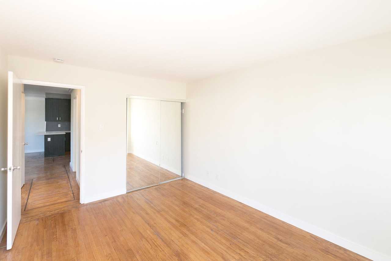 3440 20th Street - Photo 7 of 22