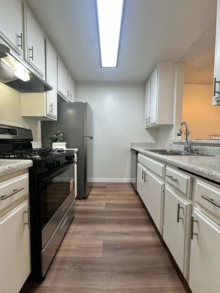 26120 Belle Porte Avenue #3 - Photo 5 of 14
