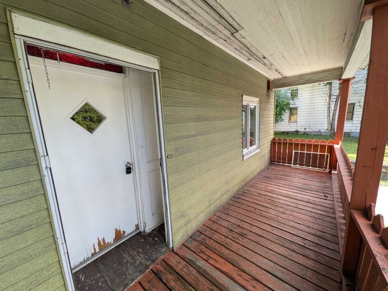 3620 Grenada St - Photo 5 of 50