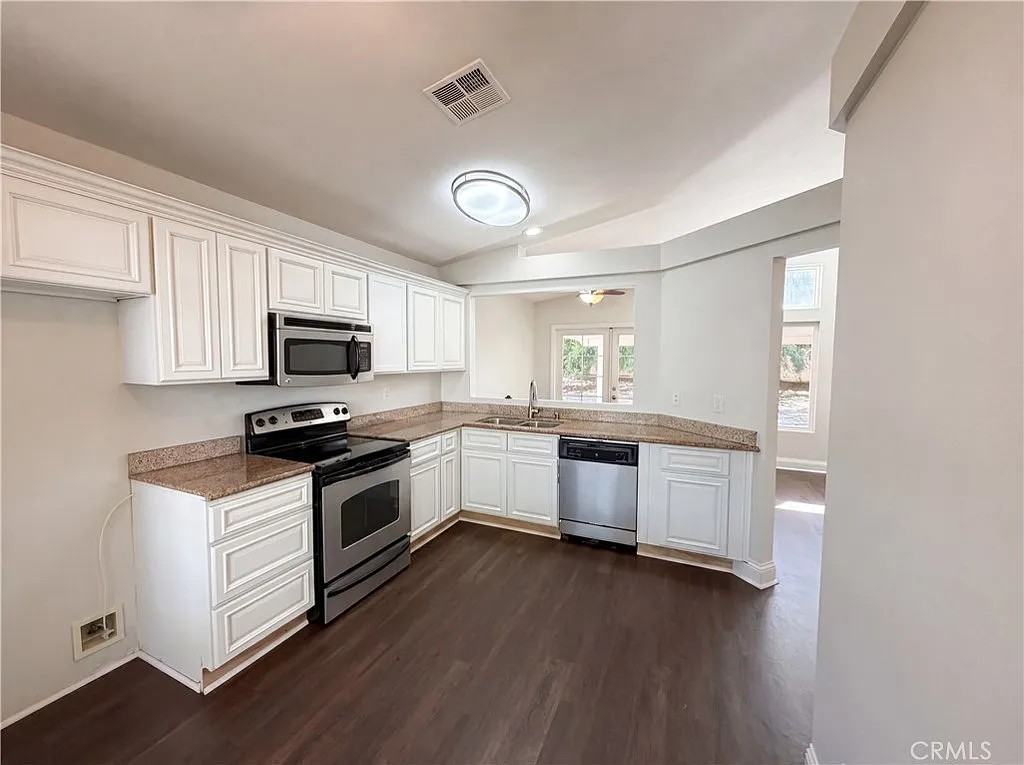 44757 Potestas Drive - Photo 6 of 9
