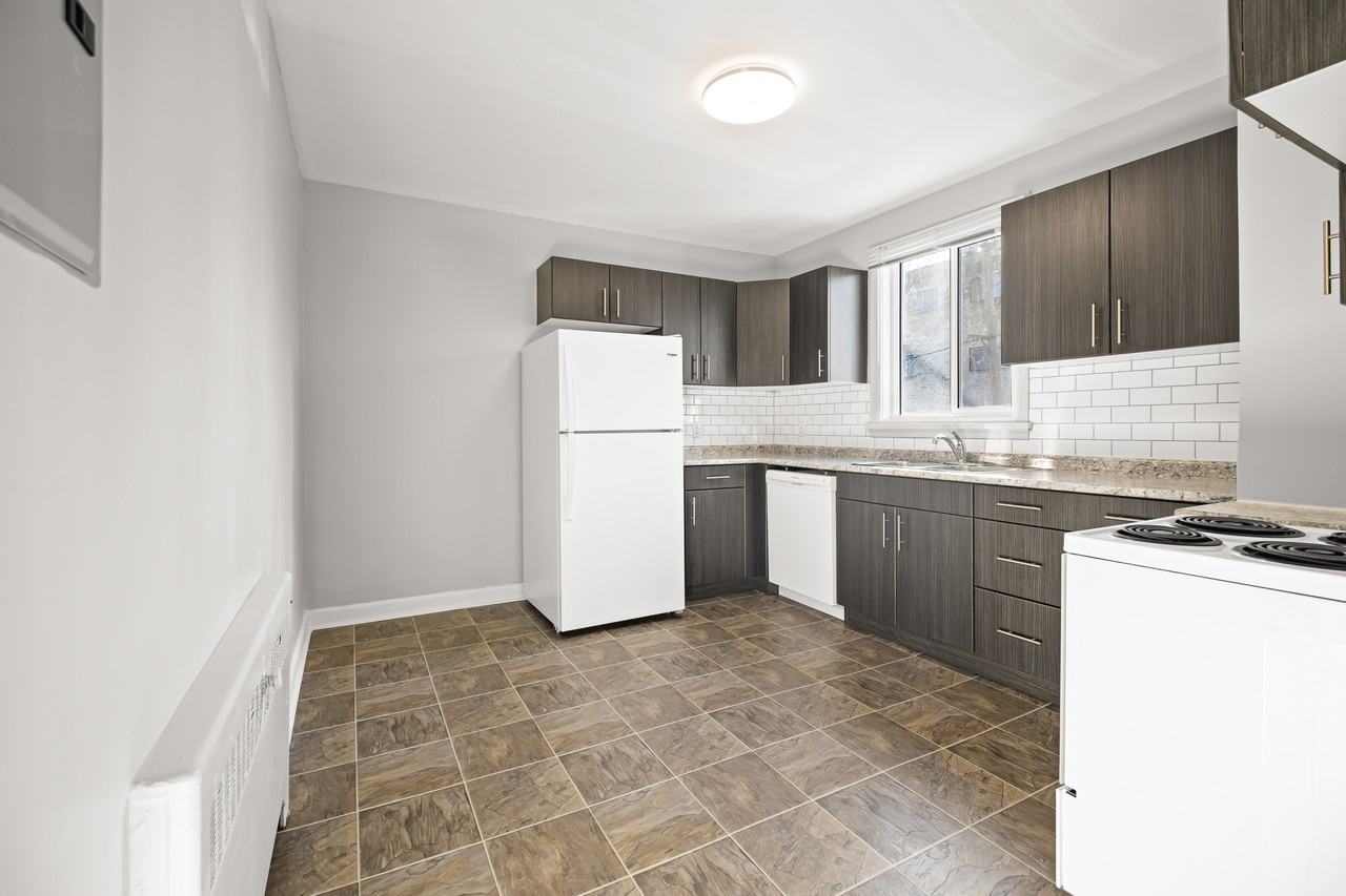 188 Anderson Avenue - Photo 6 of 21