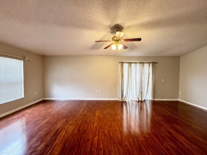 850 Welch Hill Cir - Photo 4 of 19