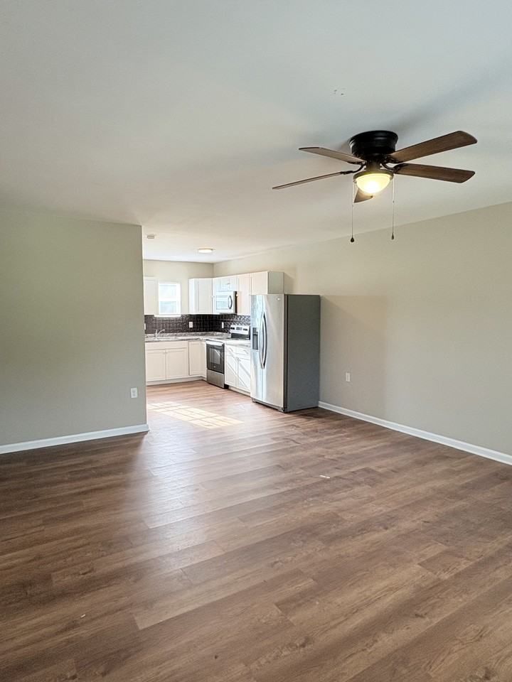 520 Bryant St #1 - Photo 4 of 17