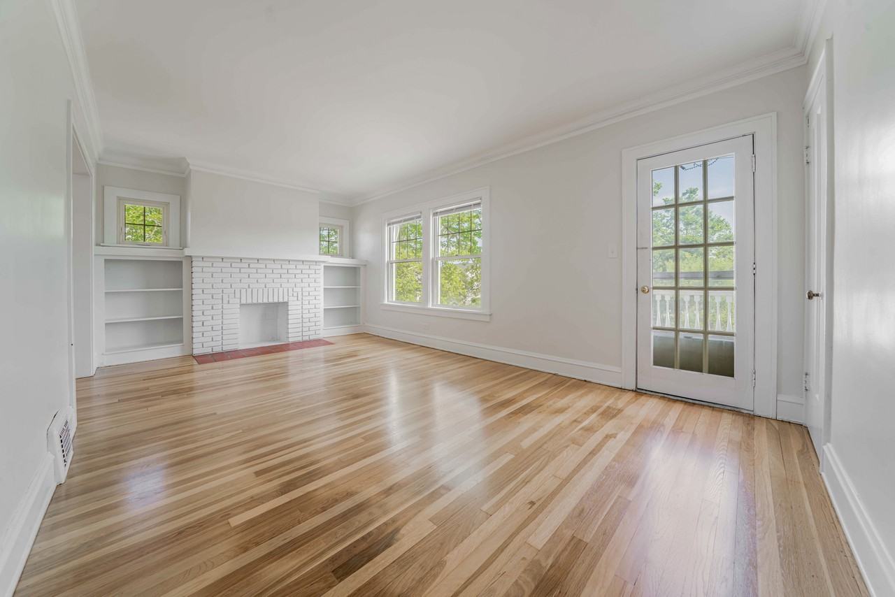 16800 Delaware Ave #2 - Photo 3 of 20
