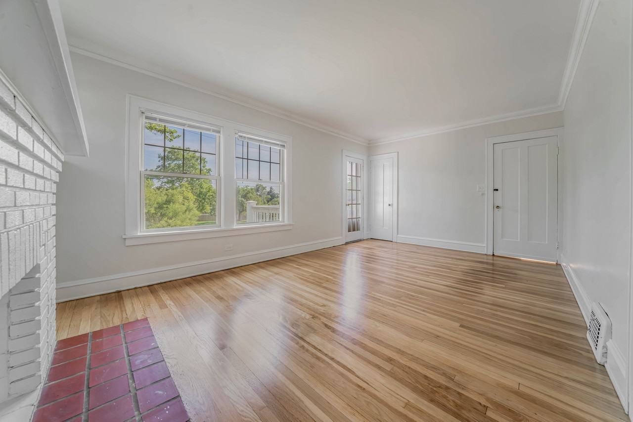 16800 Delaware Ave #2 - Photo 4 of 20