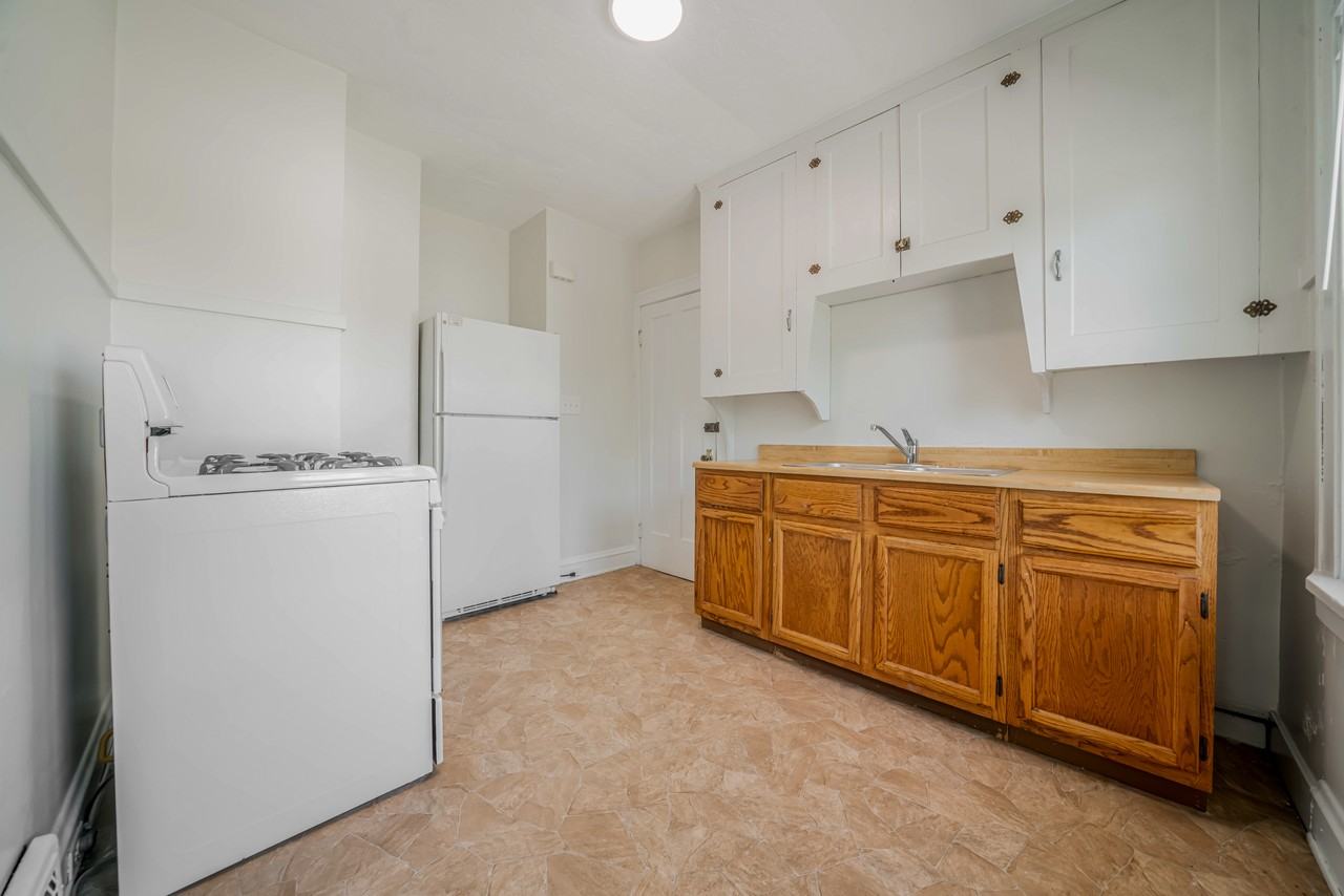 16800 Delaware Ave #2 - Photo 7 of 20